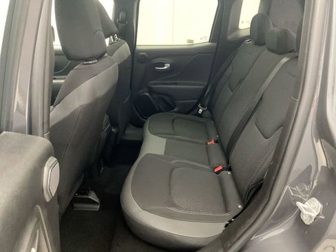 Used 2023 Jeep Renegade Altitude w/ Sun/Sound Group AWD/4WD image 25