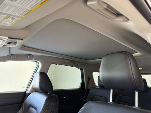 Certified 2025 Nissan Pathfinder SL w/ SL Premium Package FWD image 25