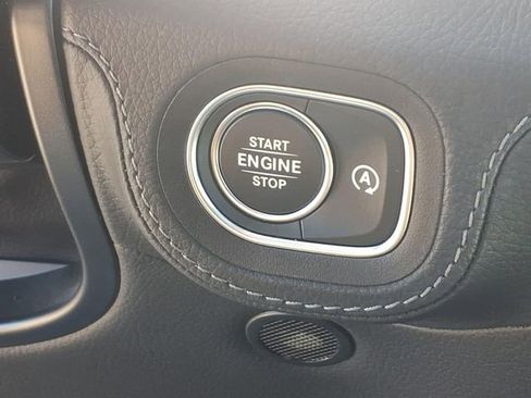 Used 2025 Mercedes-Benz GLS 450 4MATIC image 29