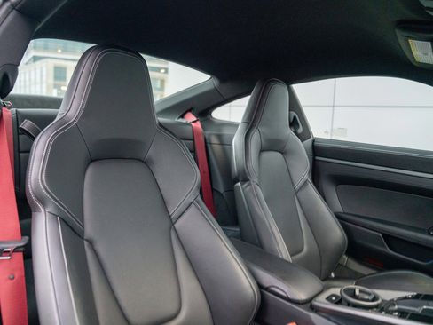 Used 2022 Porsche 911 Carrera S image 23