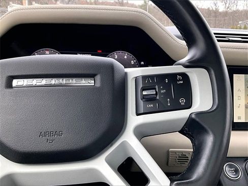 Used 2024 Land Rover Defender 110 S image 13