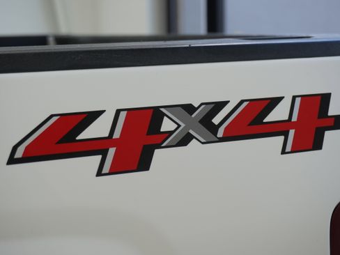 Used 2018 Chevrolet Silverado 1500 LTZ w/ Texas Edition image 37