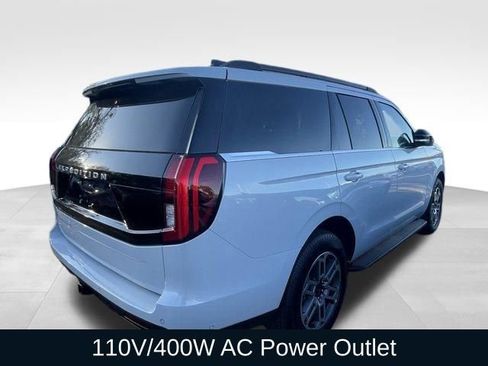 Used 2025 Ford Expedition Active image 5