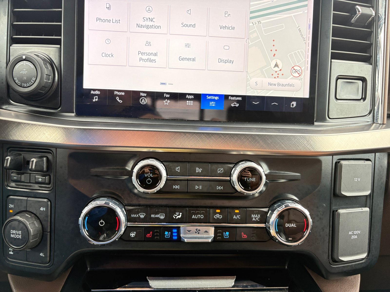 Used 2023 Ford F250 King Ranch AWD/4WD image 17