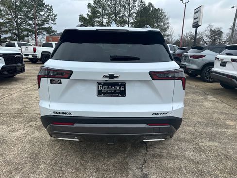 New 2026 Chevrolet Equinox ACTIV w/ Convenience Package III image 5
