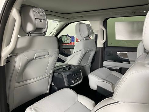 New 2026 Ford Expedition Max Platinum w/ Platinum Ultimate Package AWD/4WD image 15