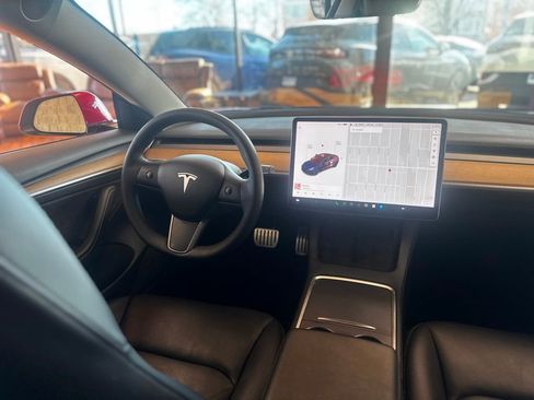 Used 2021 Tesla Model 3 Performance image 23