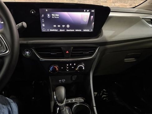 Used 2025 Buick Encore GX Preferred image 19