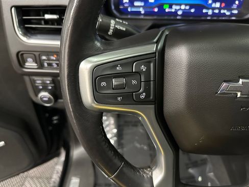 Used 2022 Chevrolet Tahoe Z71 w/ Luxury Package AWD/4WD image 14