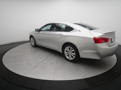 Used 2016 Chevrolet Impala LT w/ Convenience Package image 30