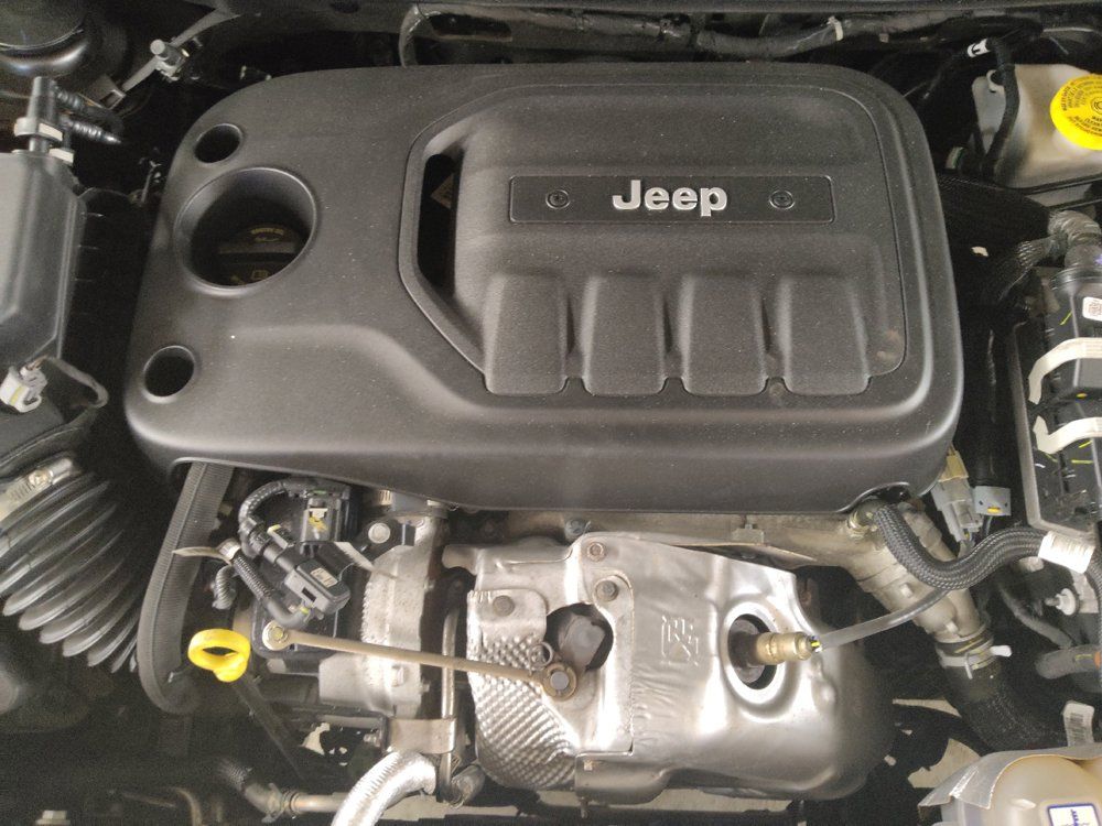 Used 2019 Jeep Cherokee Limited AWD/4WD image 30