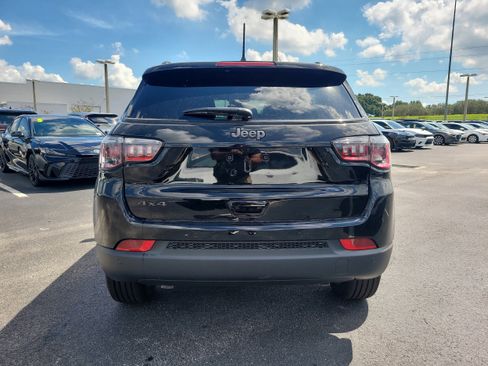 New 2026 Jeep Compass Limited image 7