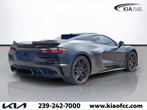 Used 2024 Chevrolet Corvette Z06 w/ Stealth Interior Trim Package RWD image 3