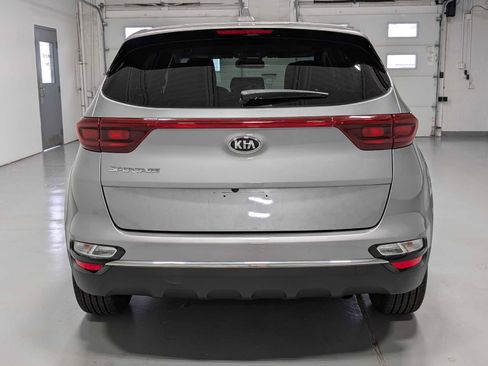 Used 2020 Kia Sportage LX image 10