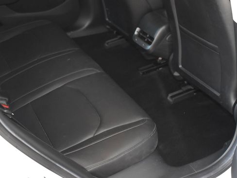 Used 2023 Tesla Model 3 Standard Range image 14