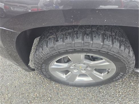 Used 2017 Chevrolet Tahoe Premier image 11