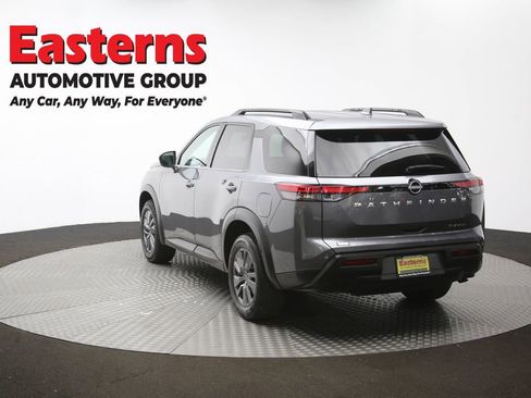 Used 2024 Nissan Pathfinder SV image 64