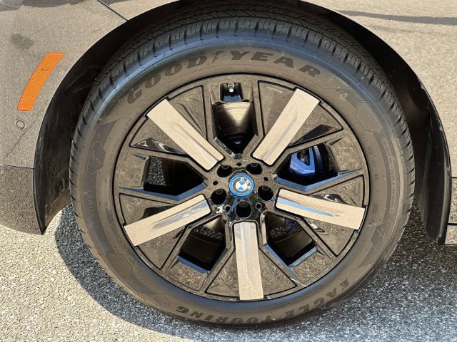 Certified 2024 BMW iX xDrive50 w/ Sport Package AWD/4WD image 13
