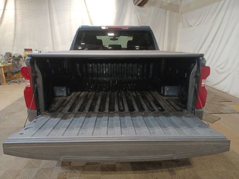 Used 2021 Chevrolet Silverado 1500 Custom w/ LPO, Dark Essentials Package image 19