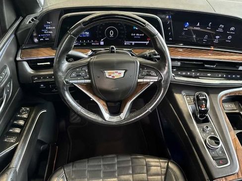 Used 2023 Cadillac Escalade ESV Sport Platinum image 14
