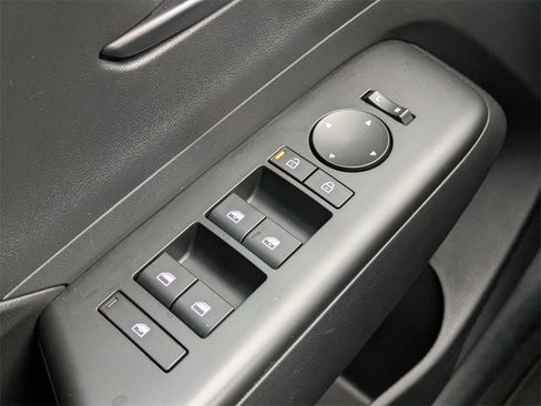 Certified 2024 Hyundai Kona SEL w/ Convenience Package image 21