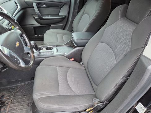 Used 2016 Chevrolet Traverse LT FWD image 8