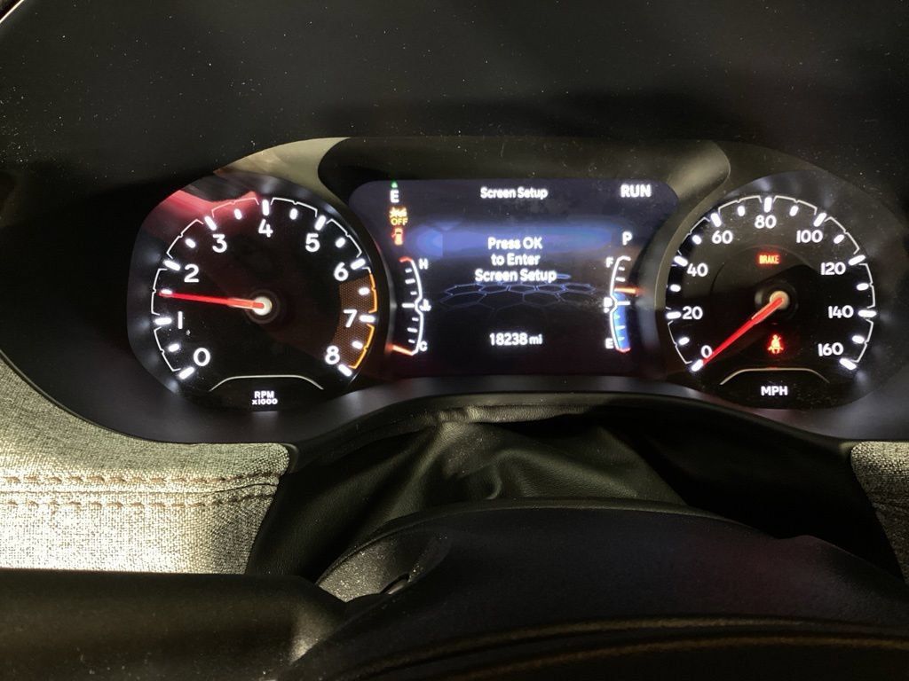 Used 2024 Jeep Compass Latitude AWD/4WD image 11