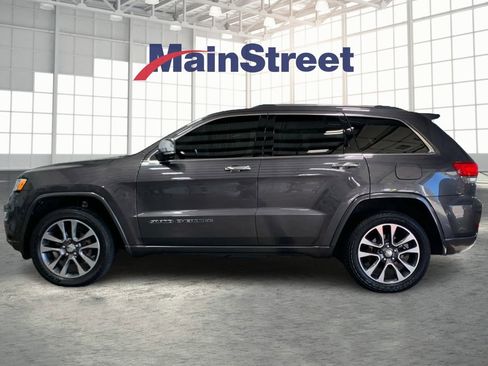 Used 2018 Jeep Grand Cherokee Overland image 2