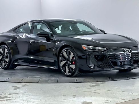 Used 2025 Audi S e-tron GT Premium Plus w/ 21" Wheel Package AWD/4WD image 9