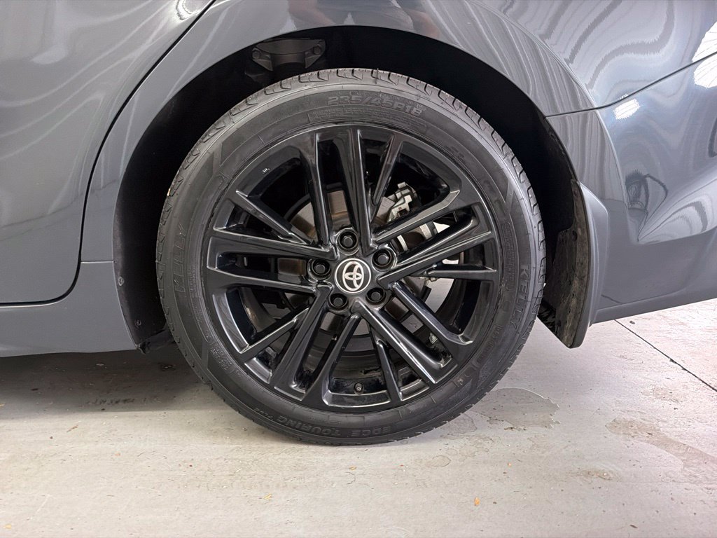 Used 2026 Toyota Camry SE FWD image 9
