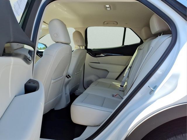 Used 2023 Buick Envision Essence AWD/4WD image 10