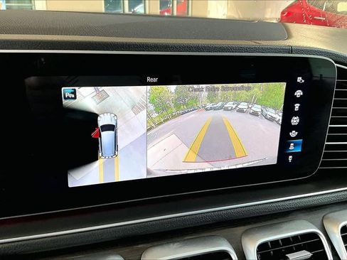 Used 2022 Mercedes-Benz GLS 450 4MATIC image 27