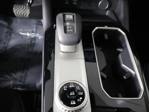 New 2026 Mitsubishi Outlander SE image 47