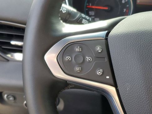 Used 2023 Chevrolet Traverse LT w/ Midnight/Sport Edition image 14