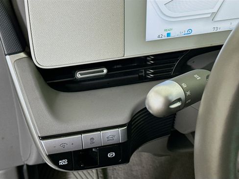 Used 2024 Hyundai Ioniq 5 SEL image 17