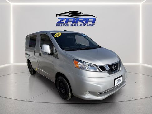 Used 2020 Nissan NV200 SV w/ Sliding Glass Door Package image 4