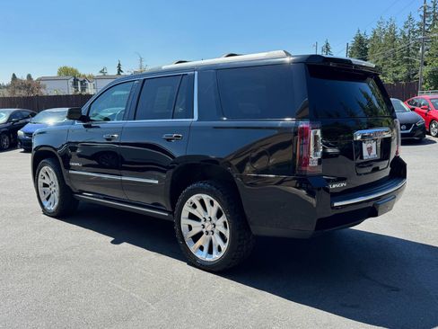 Used 2015 GMC Yukon Denali w/ Premium Package AWD/4WD image 5