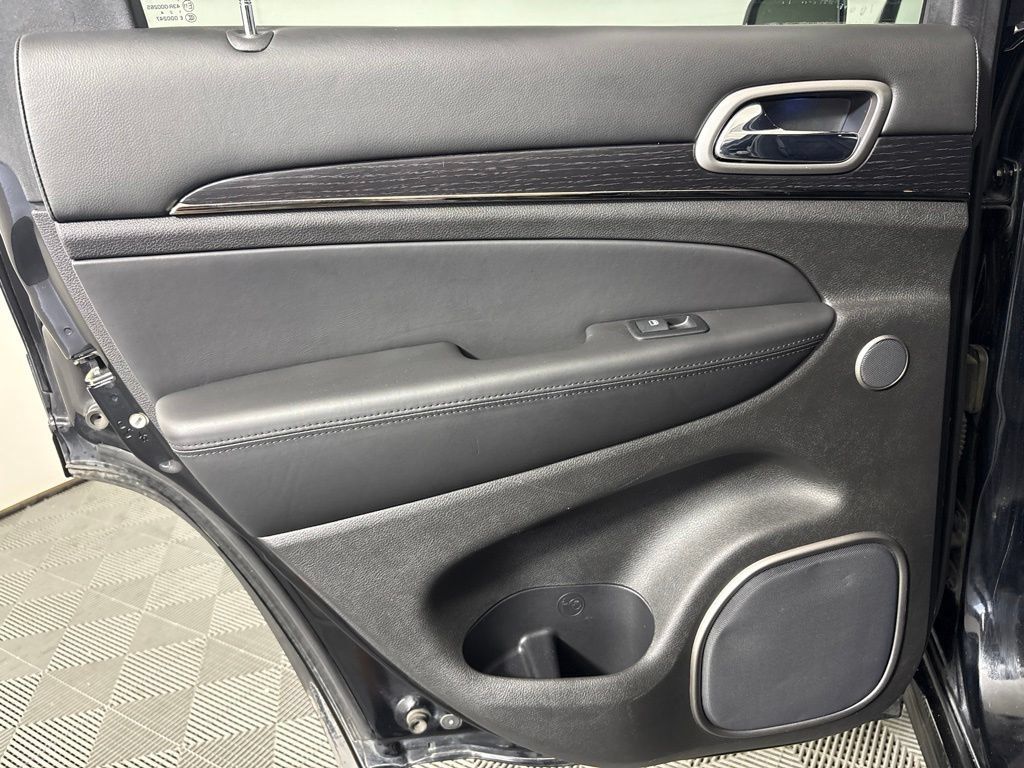 Used 2018 Jeep Grand Cherokee High Altitude RWD image 24