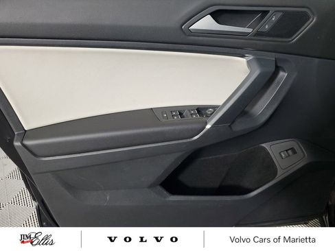 Used 2020 Volkswagen Tiguan SEL image 20