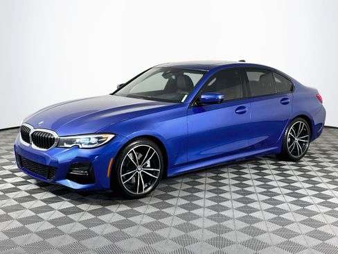 Used 2021 BMW 330i Sedan RWD image 4