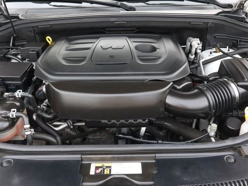 Used 2019 Jeep Grand Cherokee Overland AWD/4WD image 19