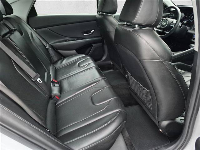 Used 2025 Hyundai Elantra Limited FWD image 20