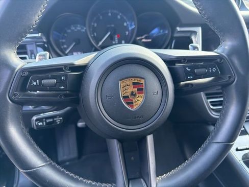 Used 2022 Porsche Macan image 23
