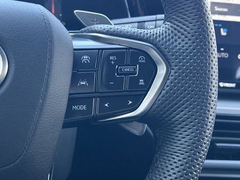 Used 2025 Lexus TX 500h AWD w/ Technology Package image 32