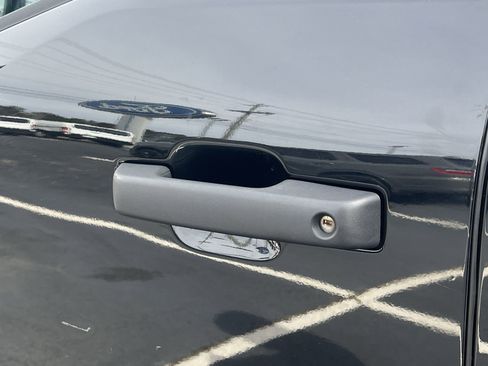 Certified 2023 Ford F150 XL w/ XL Chrome Appearance Package image 30