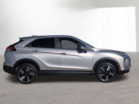 Used 2023 Mitsubishi Eclipse Cross SE image 4