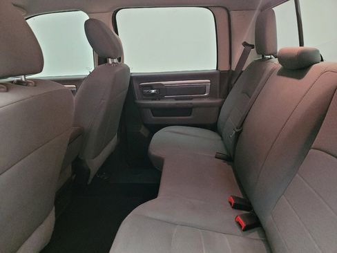 Used 2019 RAM 1500 Classic SLT AWD/4WD image 18