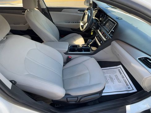 Used 2018 Hyundai Sonata SE image 14