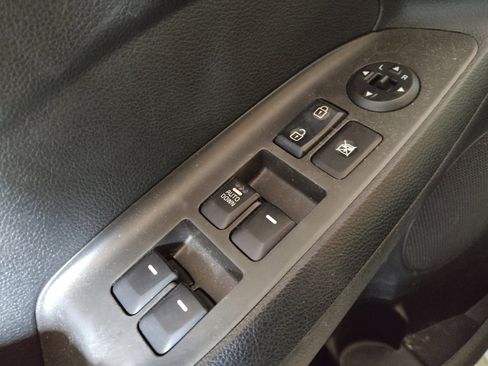 Used 2017 Kia Forte LX w/ LX Popular Package image 27