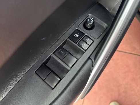 Used 2024 Toyota Corolla Cross XLE AWD/4WD image 11